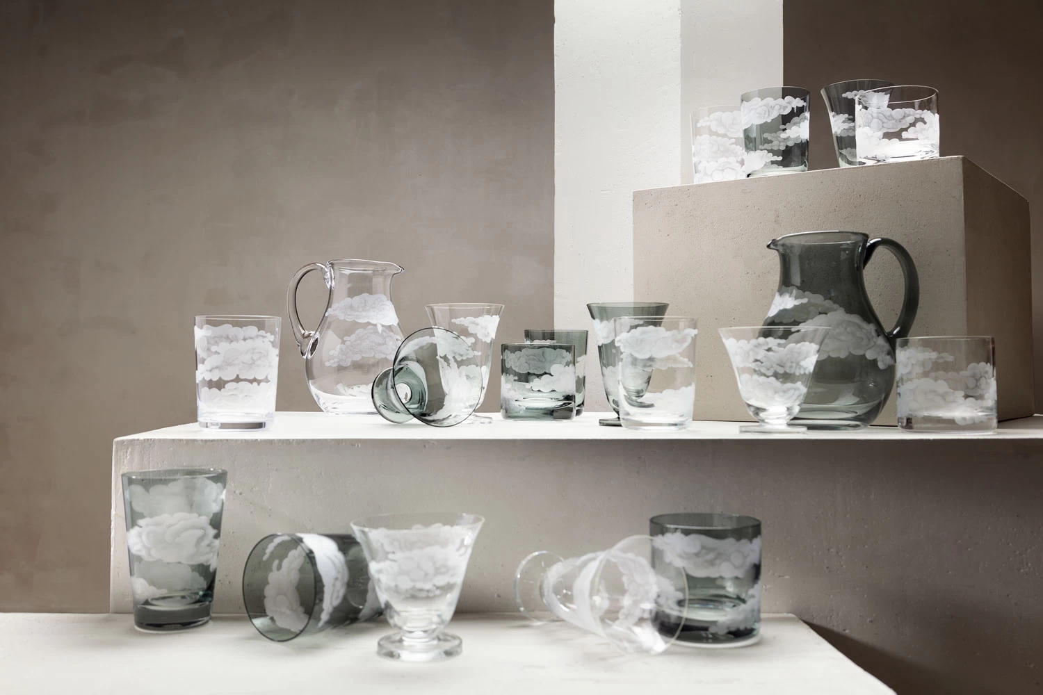 Jonathan Hansen In The Clouds Dark Grey Bucket Vase Large - Image 5