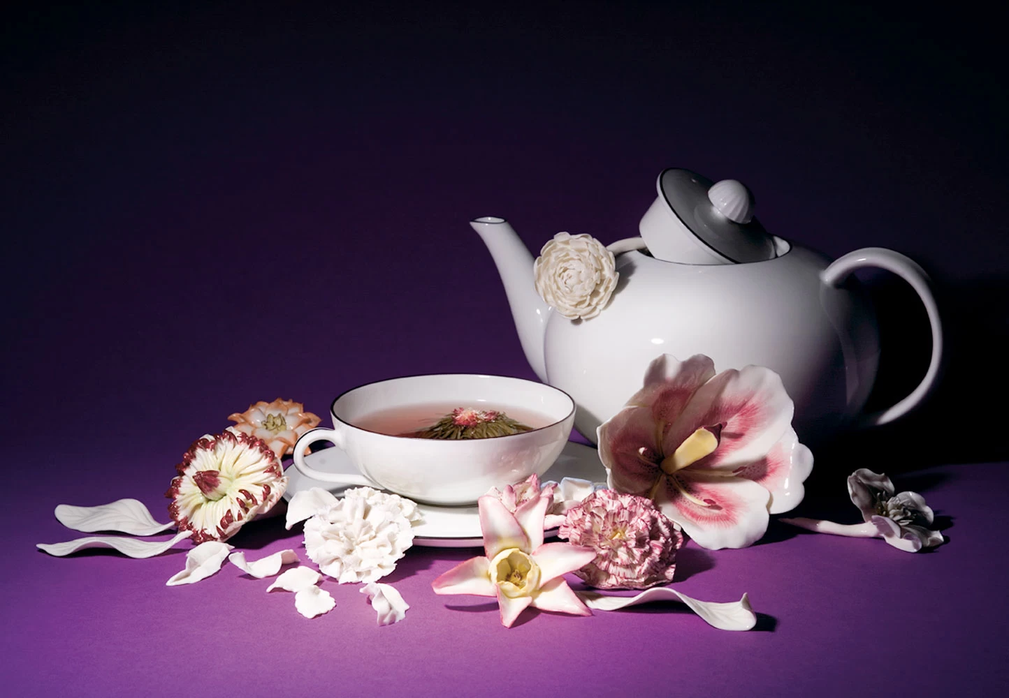 Nymphenburg Table Flowers: Peony Painted - Image 4